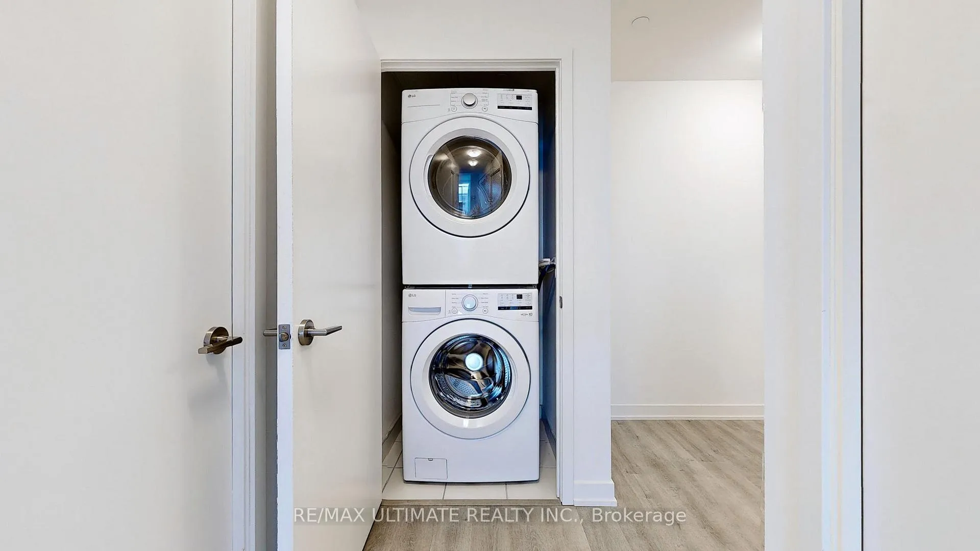 Photo 17 of Unit B1011, 292 Verdale Crossing, Markham, Unionville — HOMEH