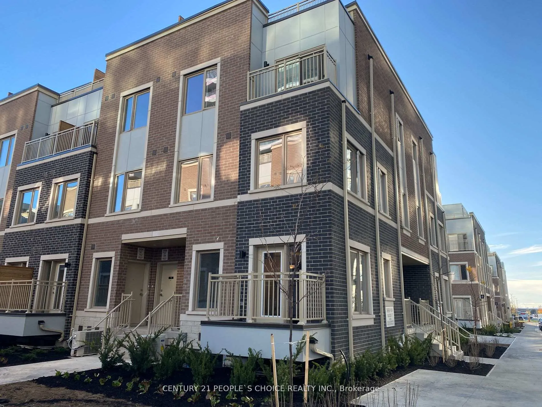 Photo 1 of Unit 71, 31 Honeycrisp Crescent, Vaughan, Vaughan Corporate Centre — HOMEH