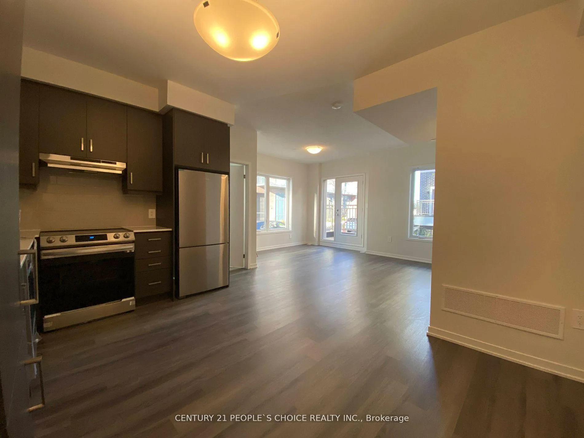 Photo 10 of Unit 71, 31 Honeycrisp Crescent, Vaughan, Vaughan Corporate Centre — HOMEH