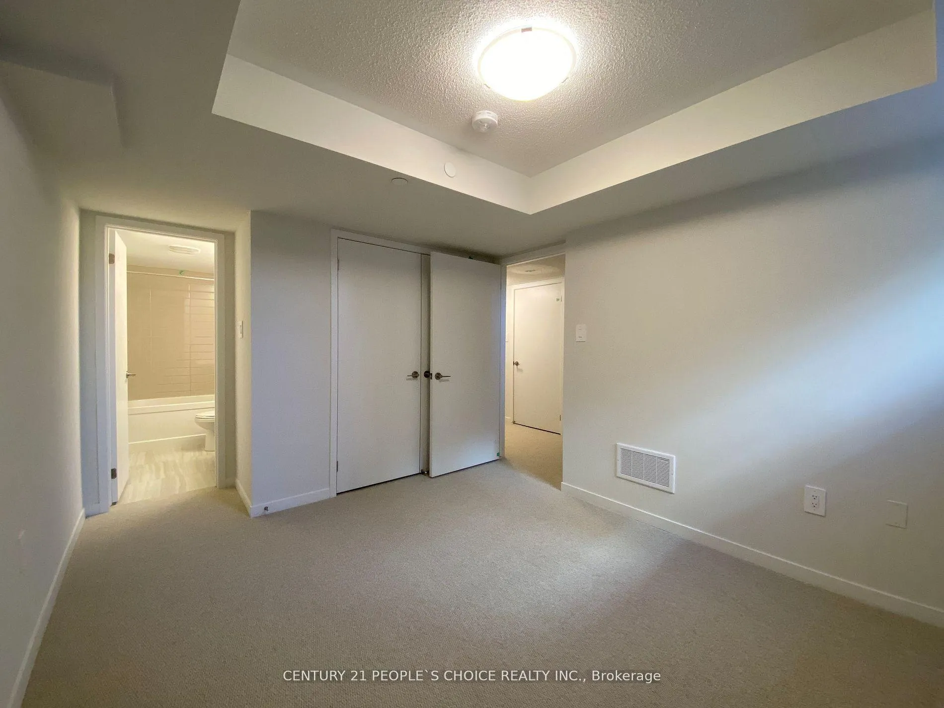 Photo 17 of Unit 71, 31 Honeycrisp Crescent, Vaughan, Vaughan Corporate Centre — HOMEH