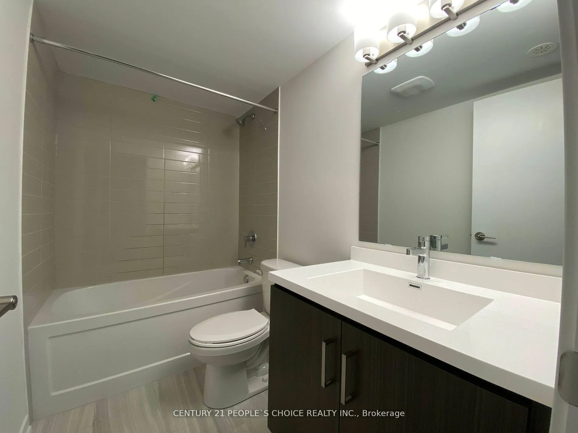Photo 18 of Unit 71, 31 Honeycrisp Crescent, Vaughan, Vaughan Corporate Centre — HOMEH