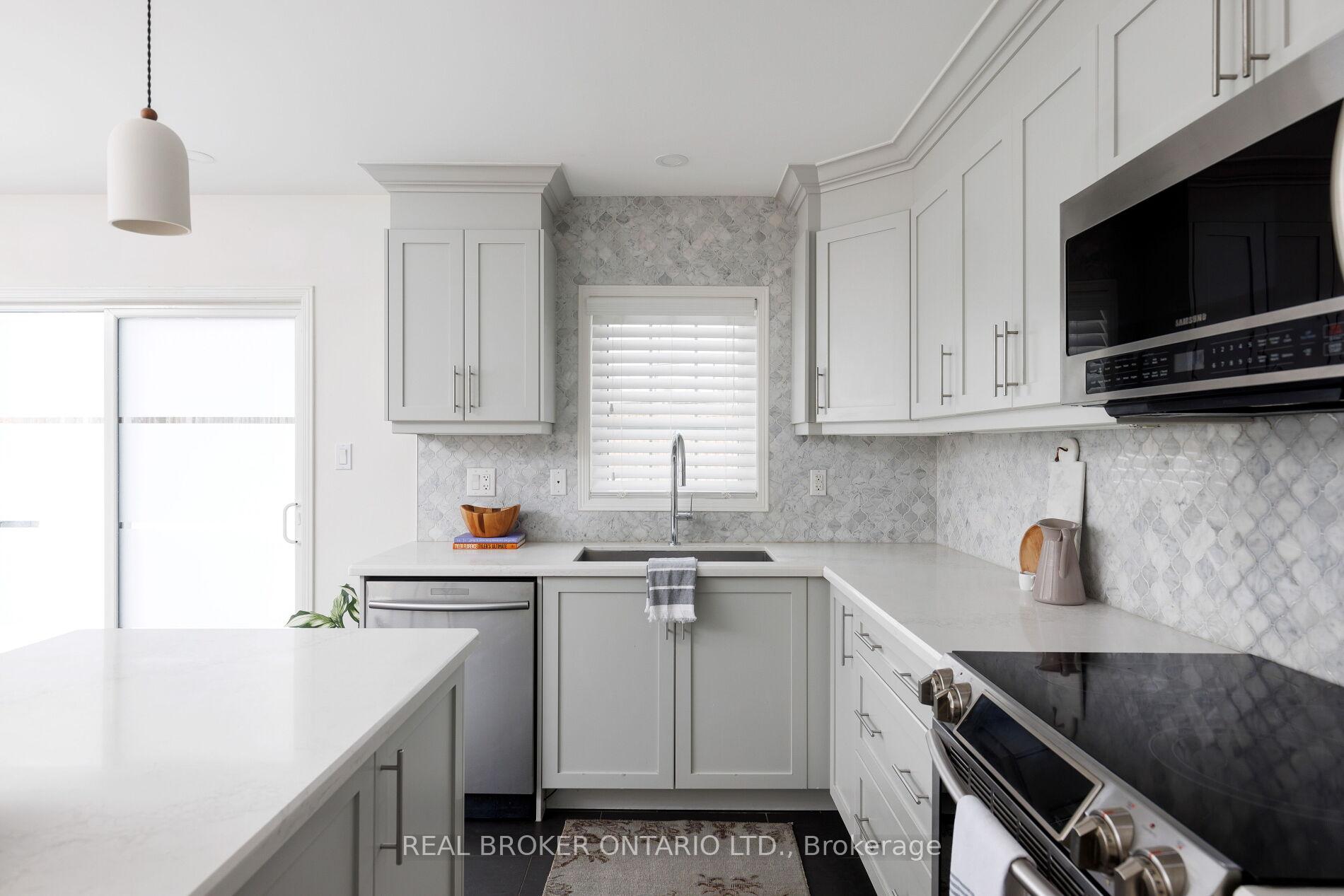 Photo 13 of 31 Malthouse Crescent, Ajax, Central East — HOMEH