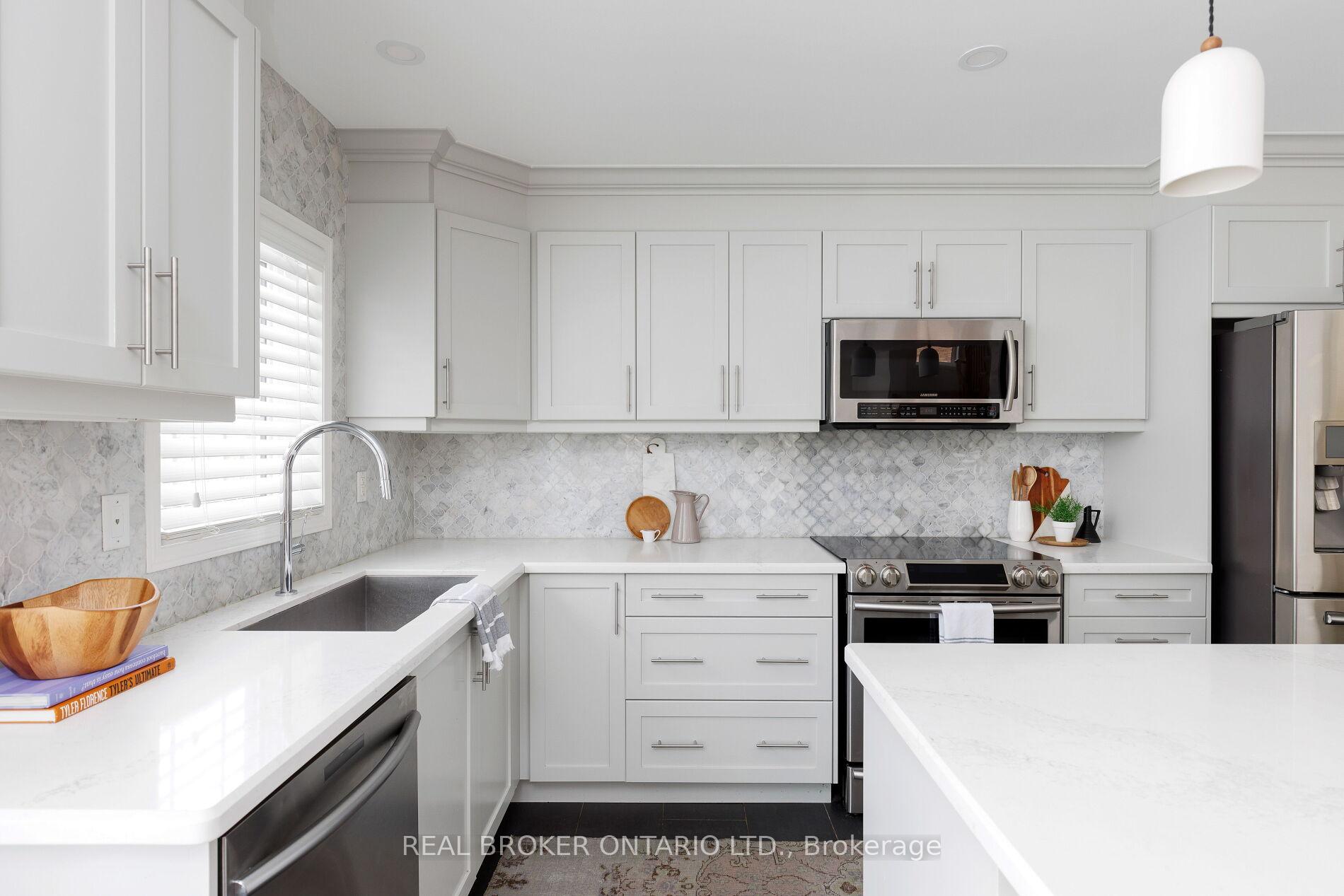 Photo 14 of 31 Malthouse Crescent, Ajax, Central East — HOMEH