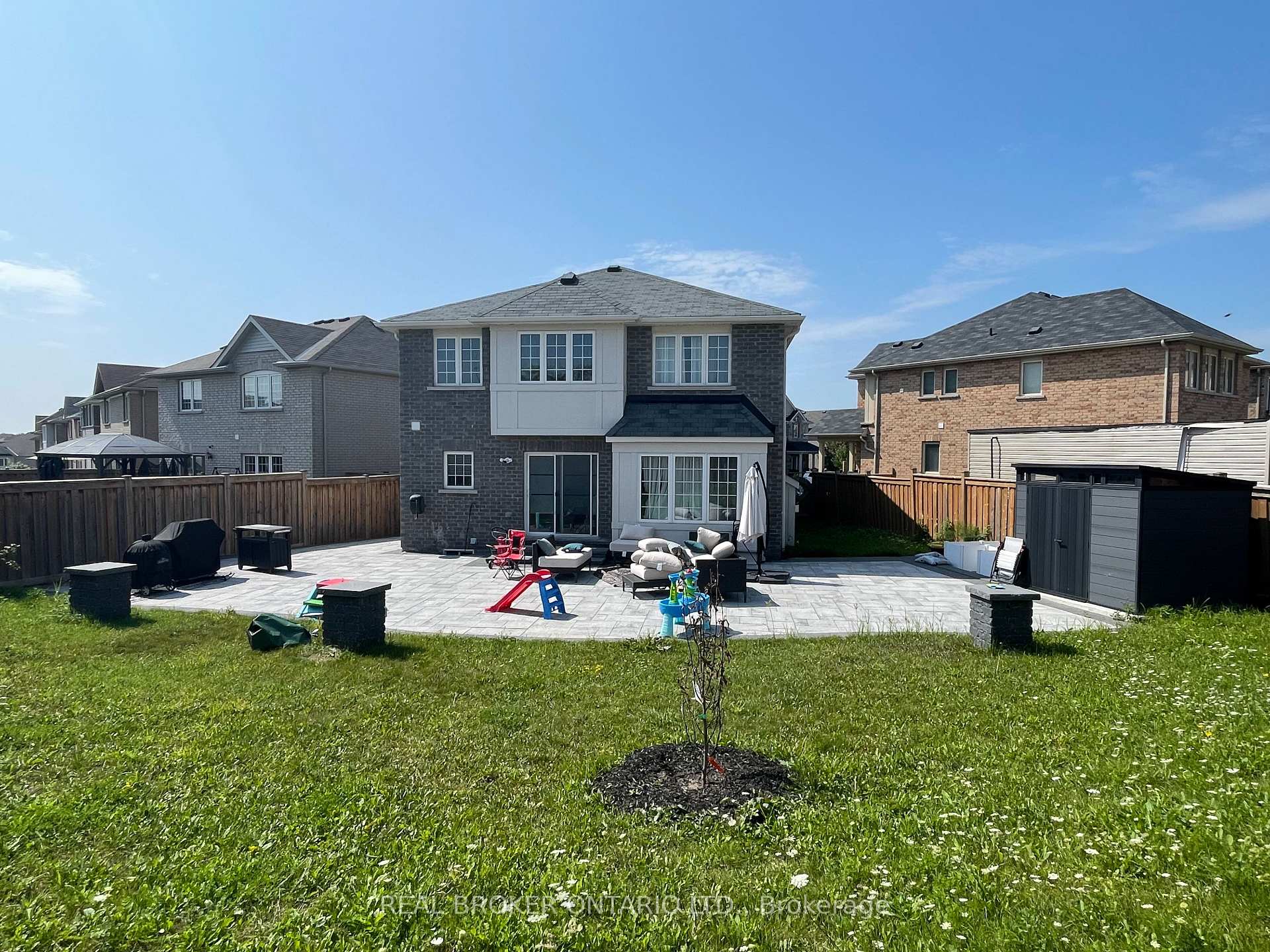 Photo 36 of 31 Malthouse Crescent, Ajax, Central East — HOMEH