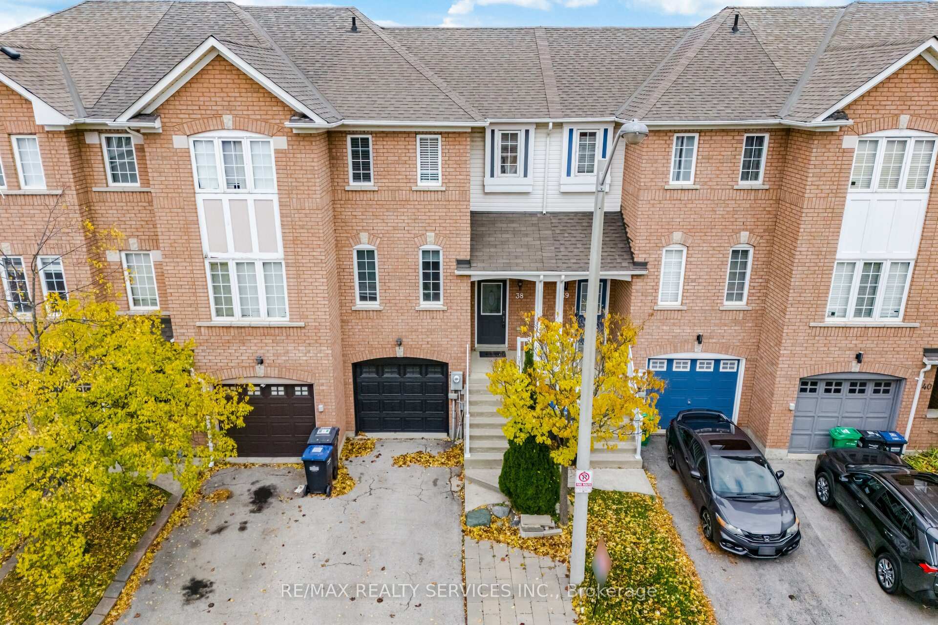 Photo 1 of Unit 38, 271 Richvale Drive S, Brampton, Heart Lake East — HOMEH