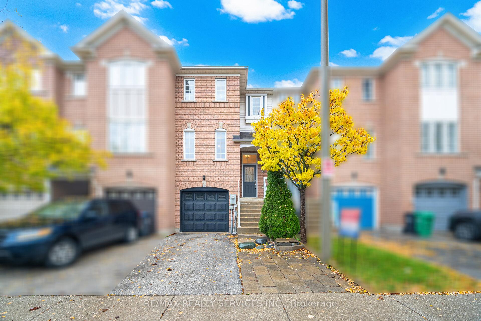 Photo 2 of Unit 38, 271 Richvale Drive S, Brampton, Heart Lake East — HOMEH