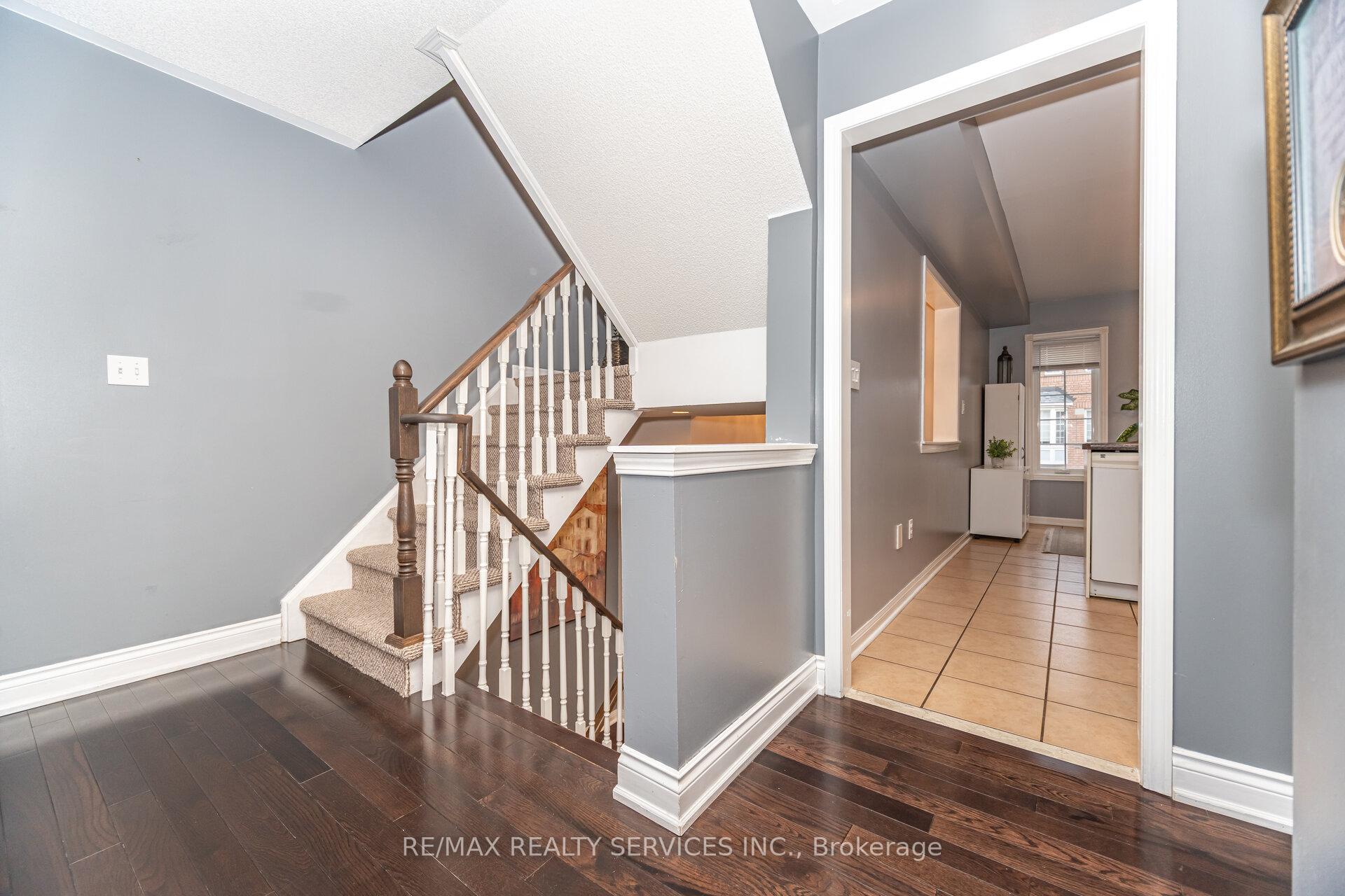 Photo 8 of Unit 38, 271 Richvale Drive S, Brampton, Heart Lake East — HOMEH