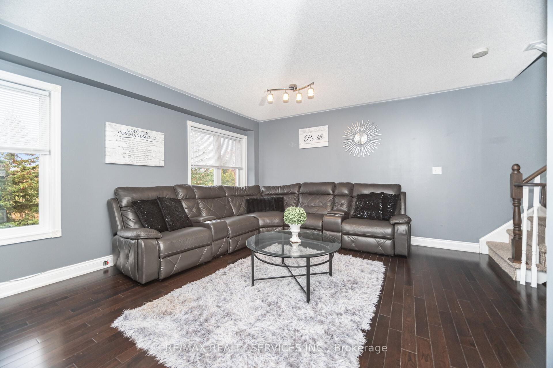Photo 9 of Unit 38, 271 Richvale Drive S, Brampton, Heart Lake East — HOMEH