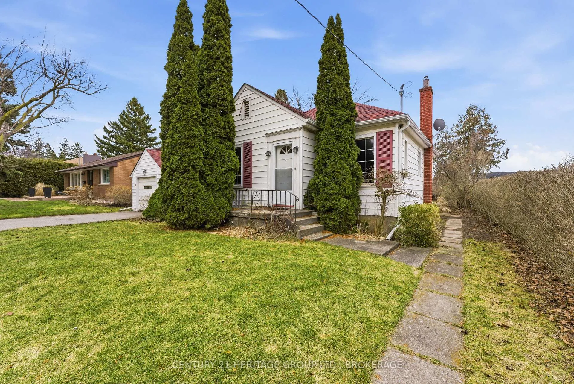 Photo 1 of 1033 King Street E, Oshawa, Donevan — HOMEH