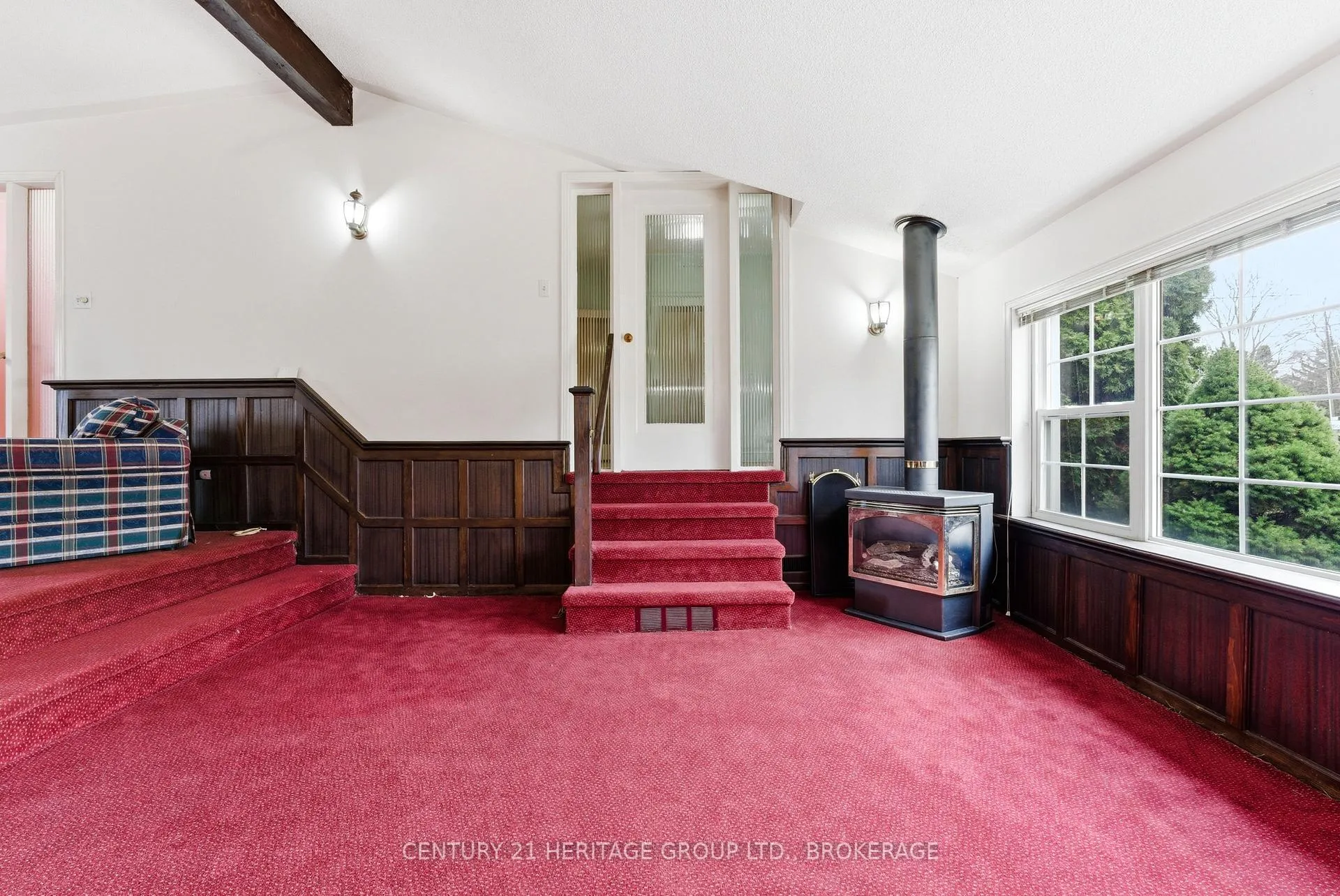 Photo 8 of 1033 King Street E, Oshawa, Donevan — HOMEH