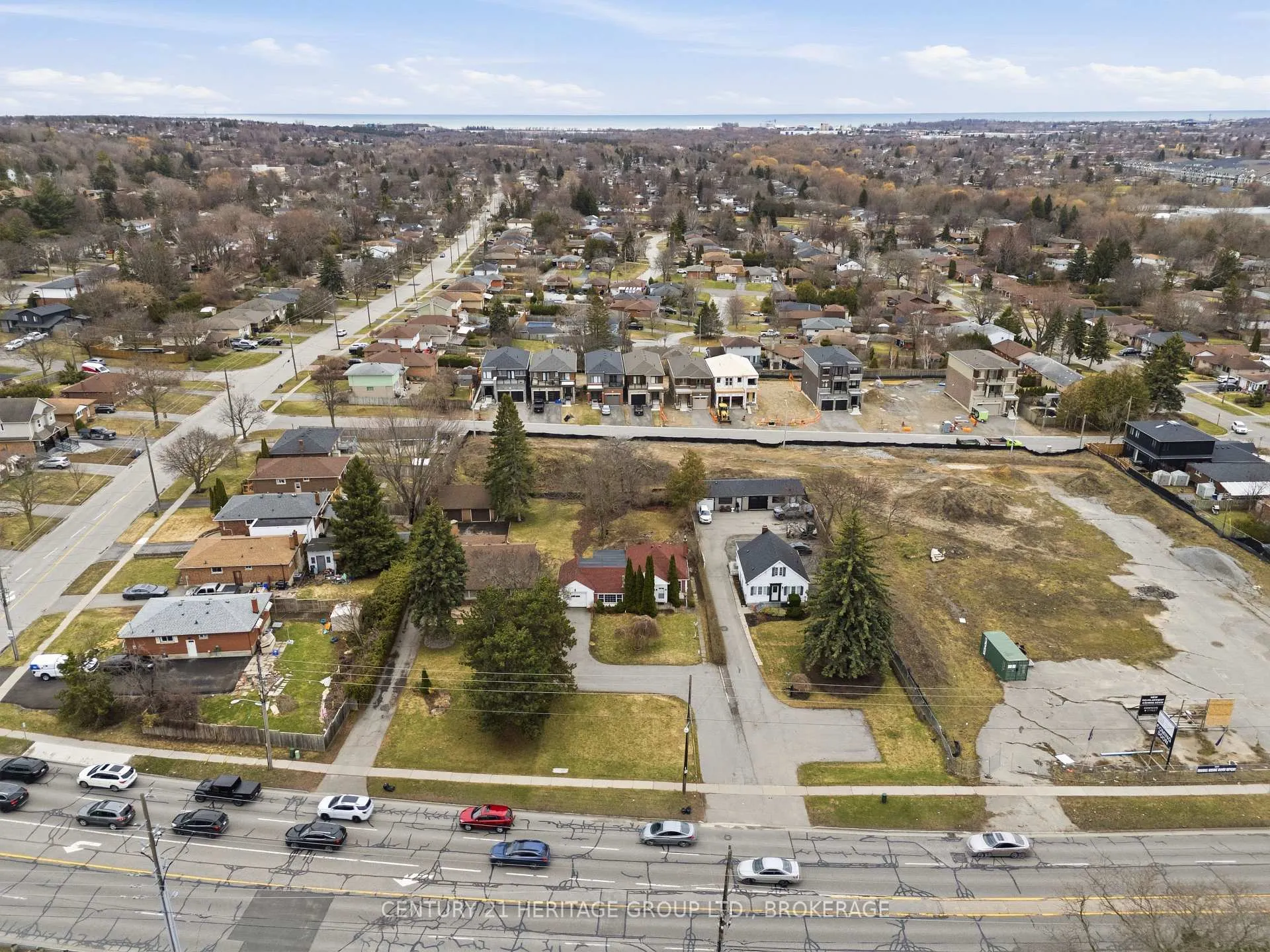 Photo 39 of 1033 King Street E, Oshawa, Donevan — HOMEH