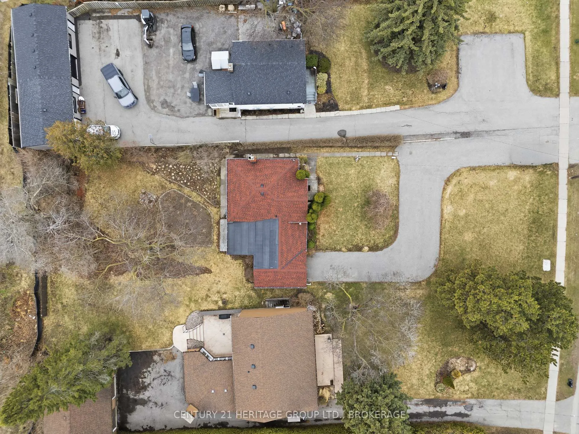 Photo 43 of 1033 King Street E, Oshawa, Donevan — HOMEH