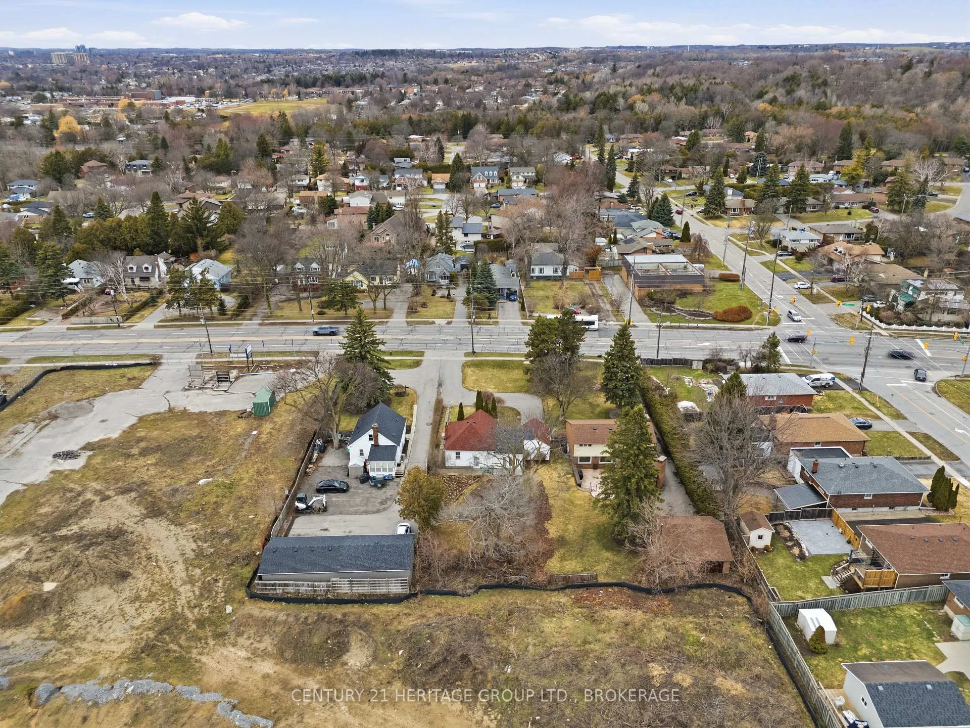 Photo 45 of 1033 King Street E, Oshawa, Donevan — HOMEH