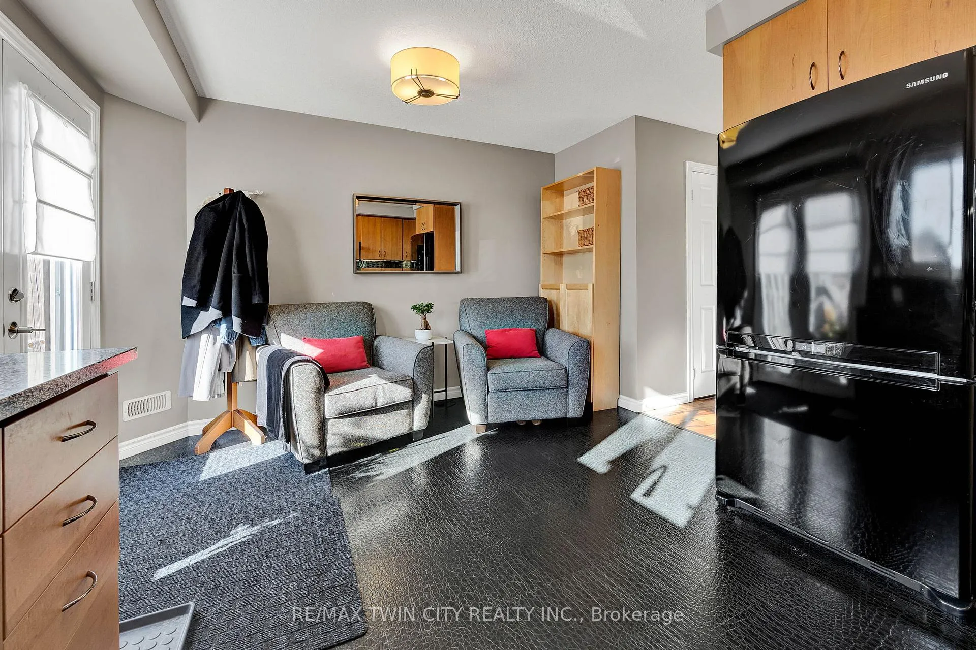 Photo 7 of 927 Glasgow Street, Kitchener — HOMEH