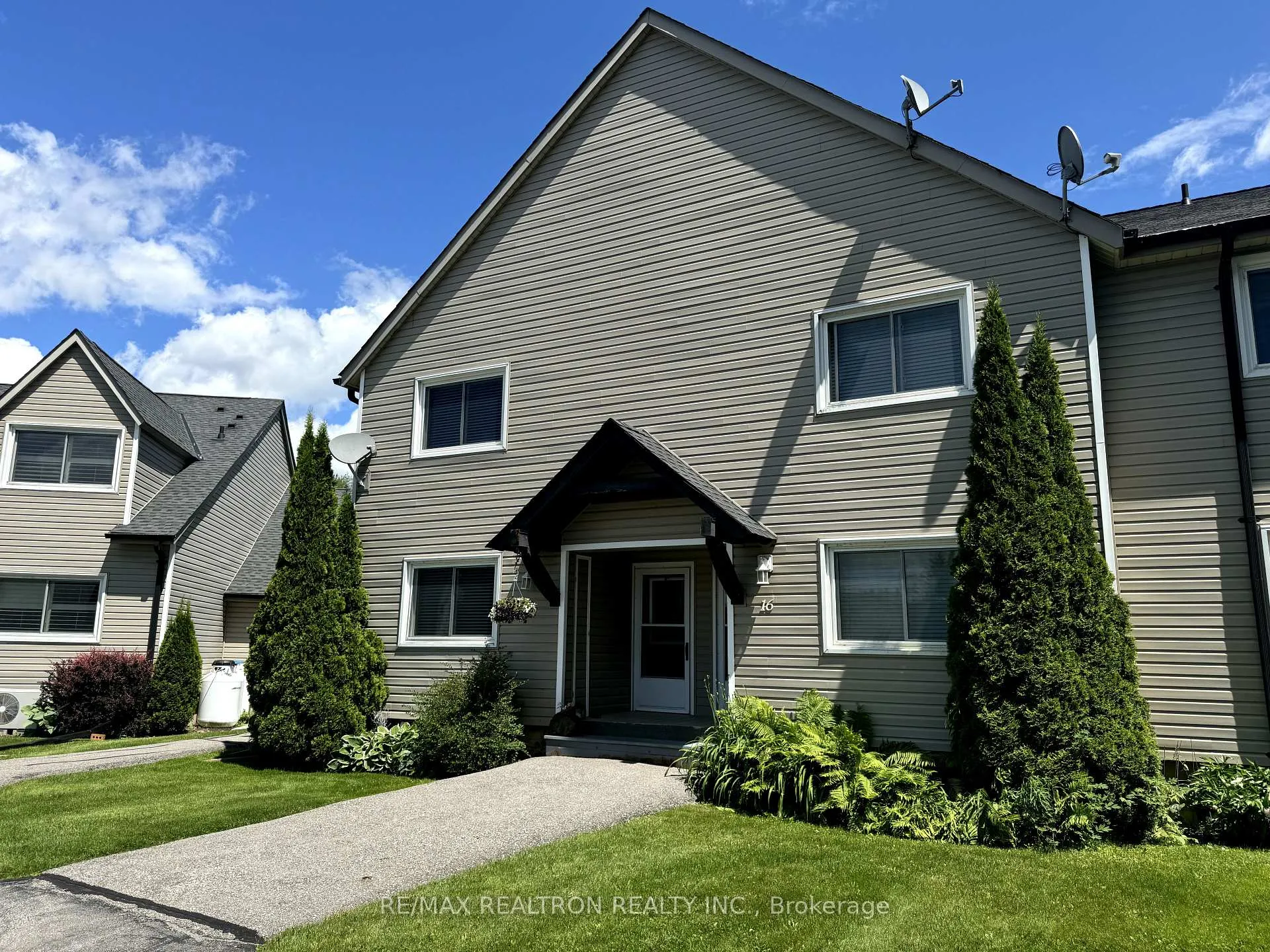 Front of Unit Unit 16, 51 Laguna Parkway
