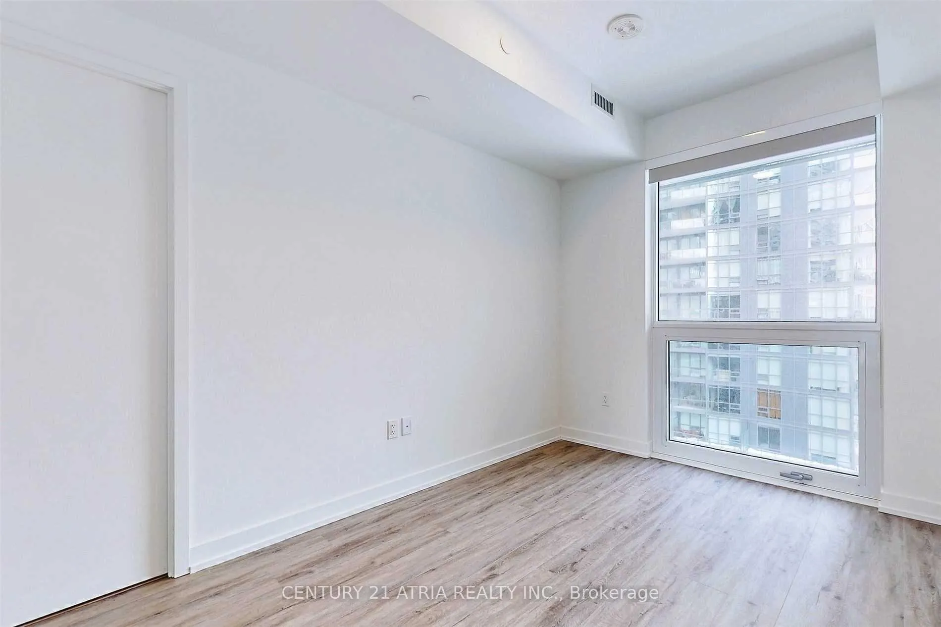 Photo 11 of Unit 908, 39 Roehampton Avenue, Toronto, Mount Pleasant East — HOMEH