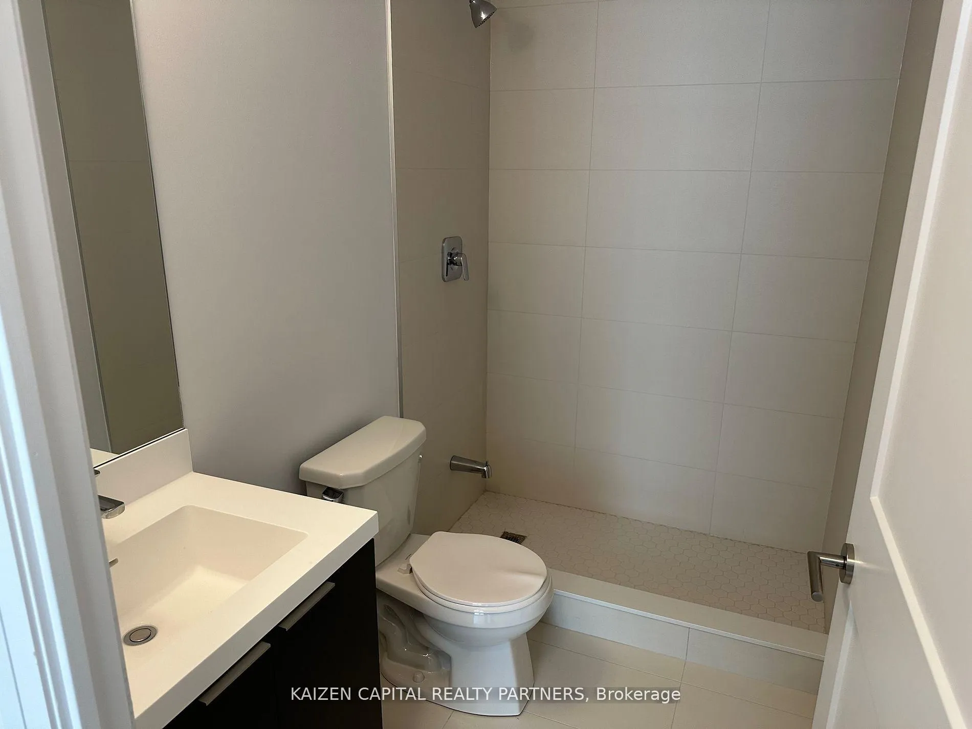 Photo 16 of Unit 1620, 50 Dunfield Avenue, Toronto, Mount Pleasant East — HOMEH