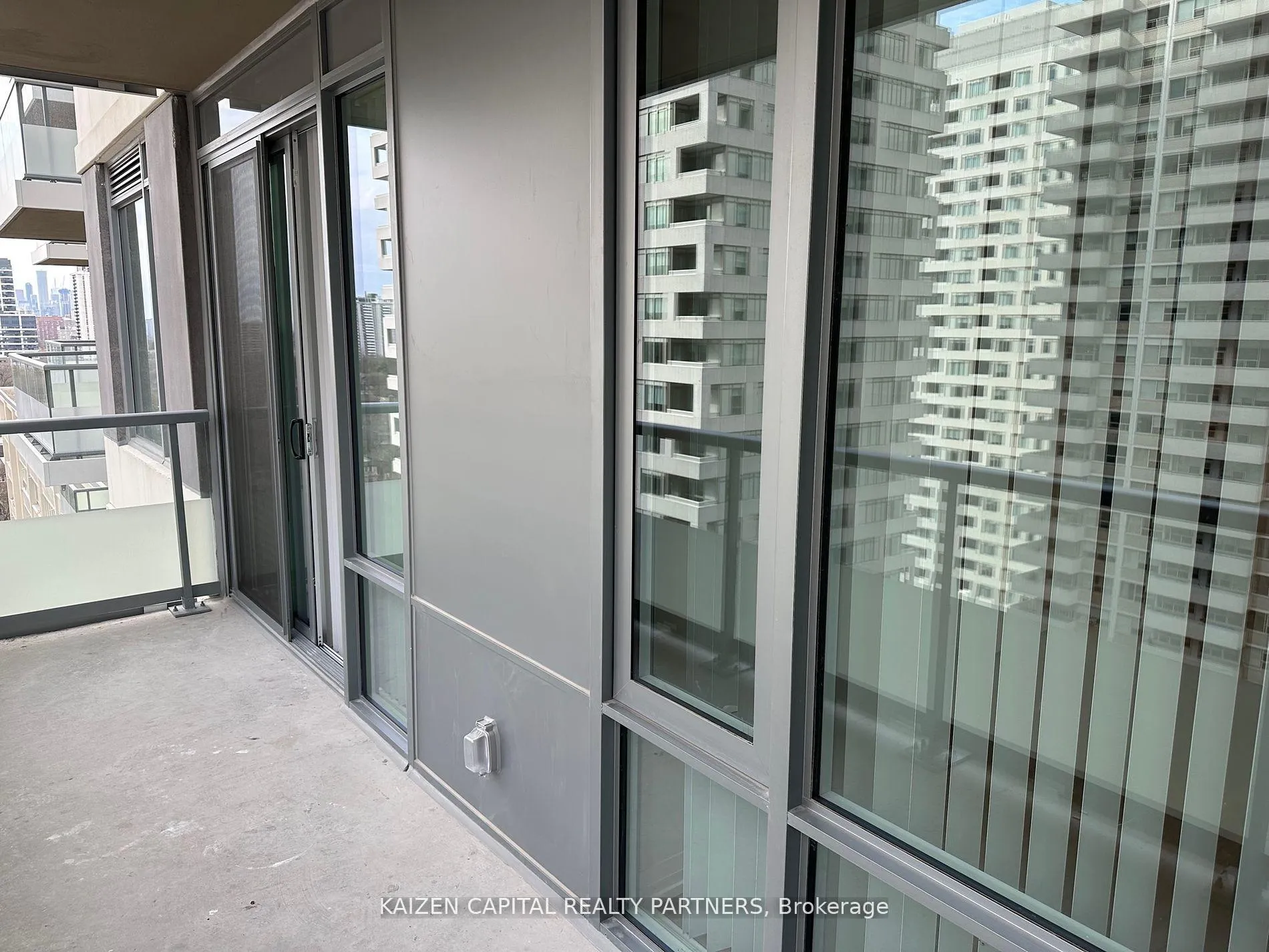 Photo 18 of Unit 1620, 50 Dunfield Avenue, Toronto, Mount Pleasant East — HOMEH