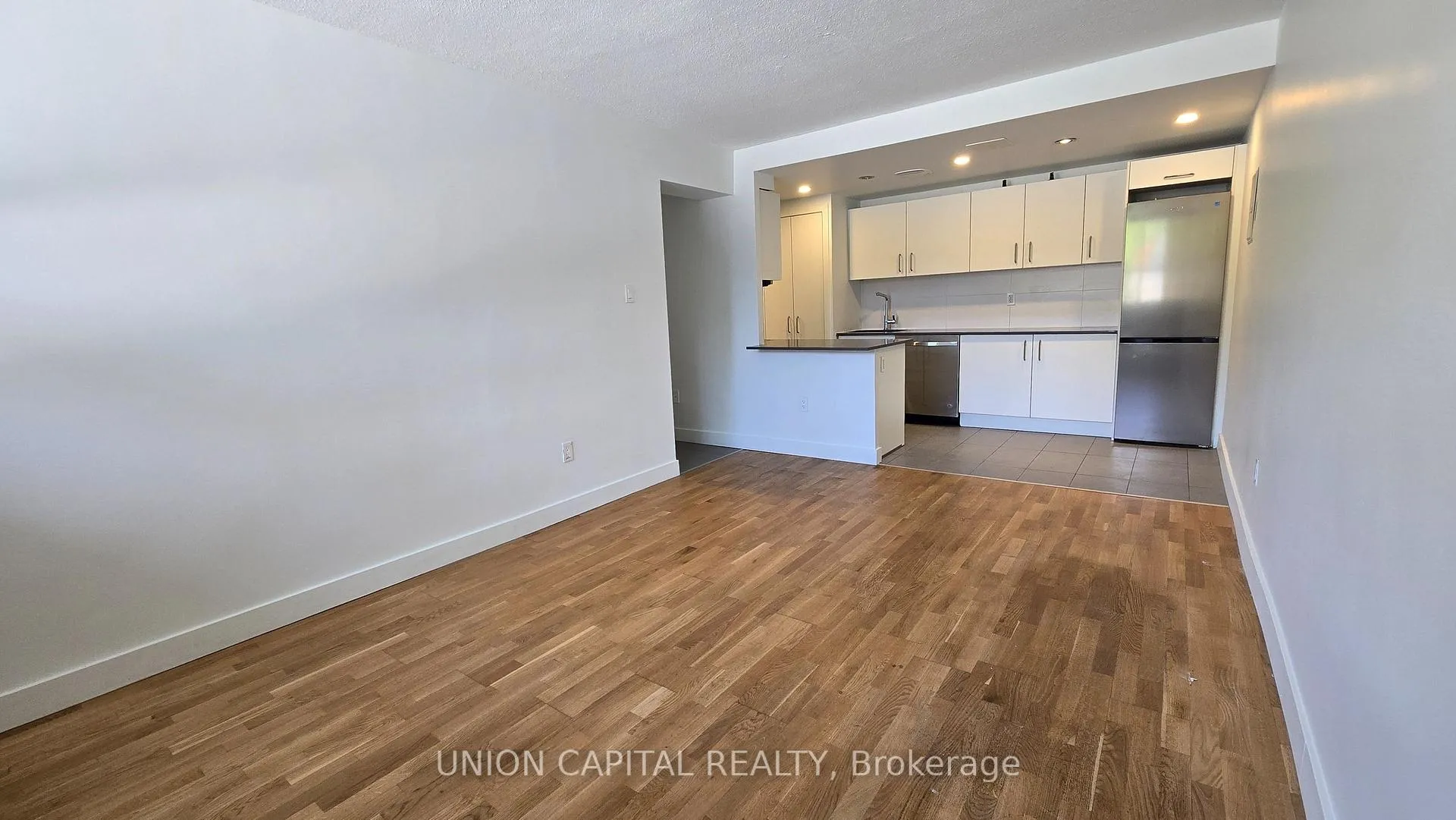 Front of Unit 110, 230 Oak Street