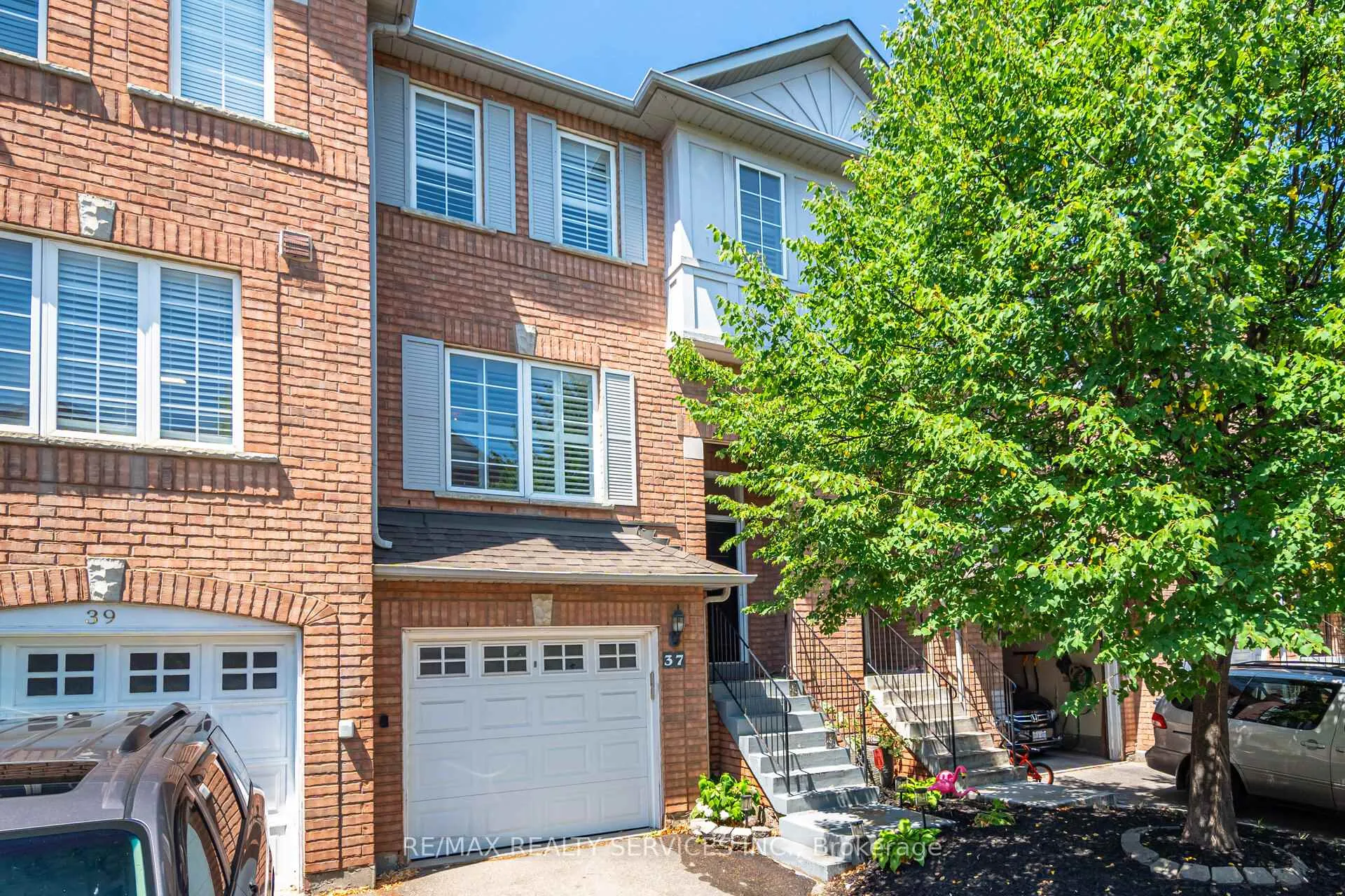Front of Unit 37, 170 Havelock Drive