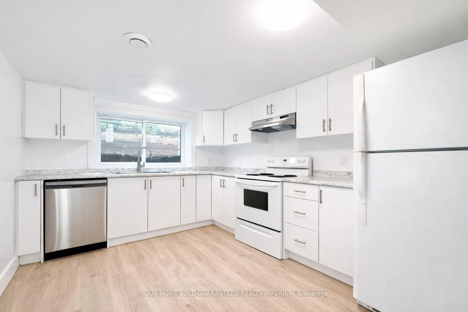 Photo 3 of Unit 3, 428 Thorold Road, Welland, N. Welland — HOMEH
