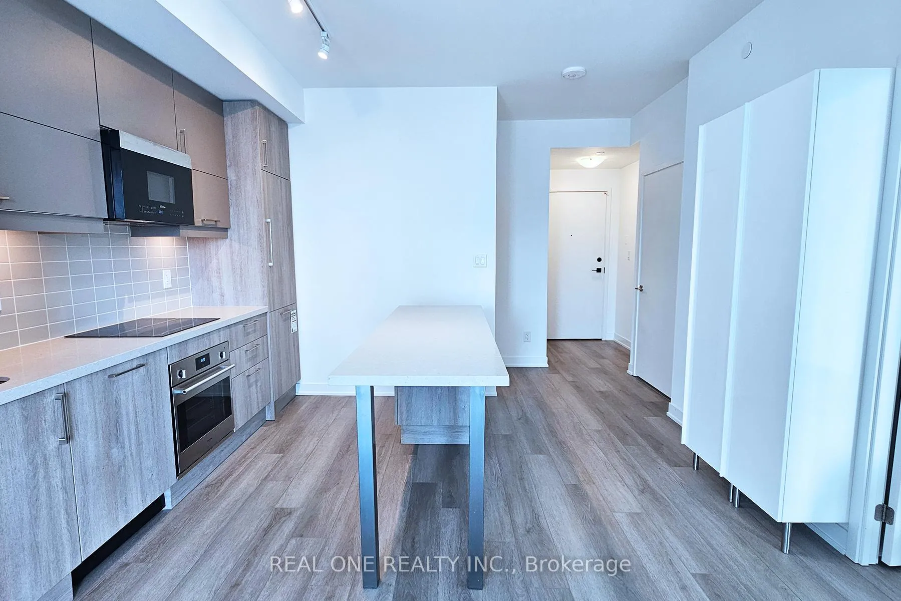 Photo 12 of Unit A1318, 8119 Birchmount Road, Markham, Unionville — HOMEH