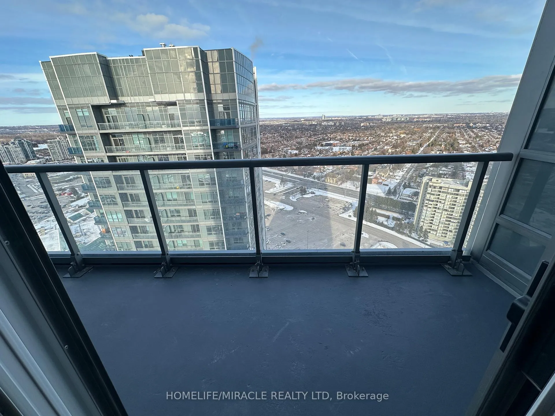 Photo 15 of Unit A-3109, 30 Upper Mall Way, Vaughan, Brownridge — HOMEH