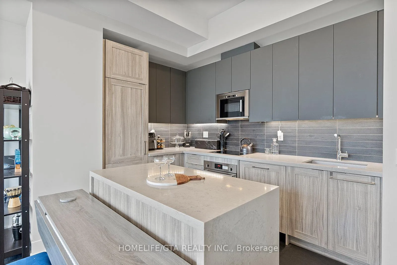 Photo 9 of Unit 3708, 2916 Highway 7, Vaughan, Concord — HOMEH