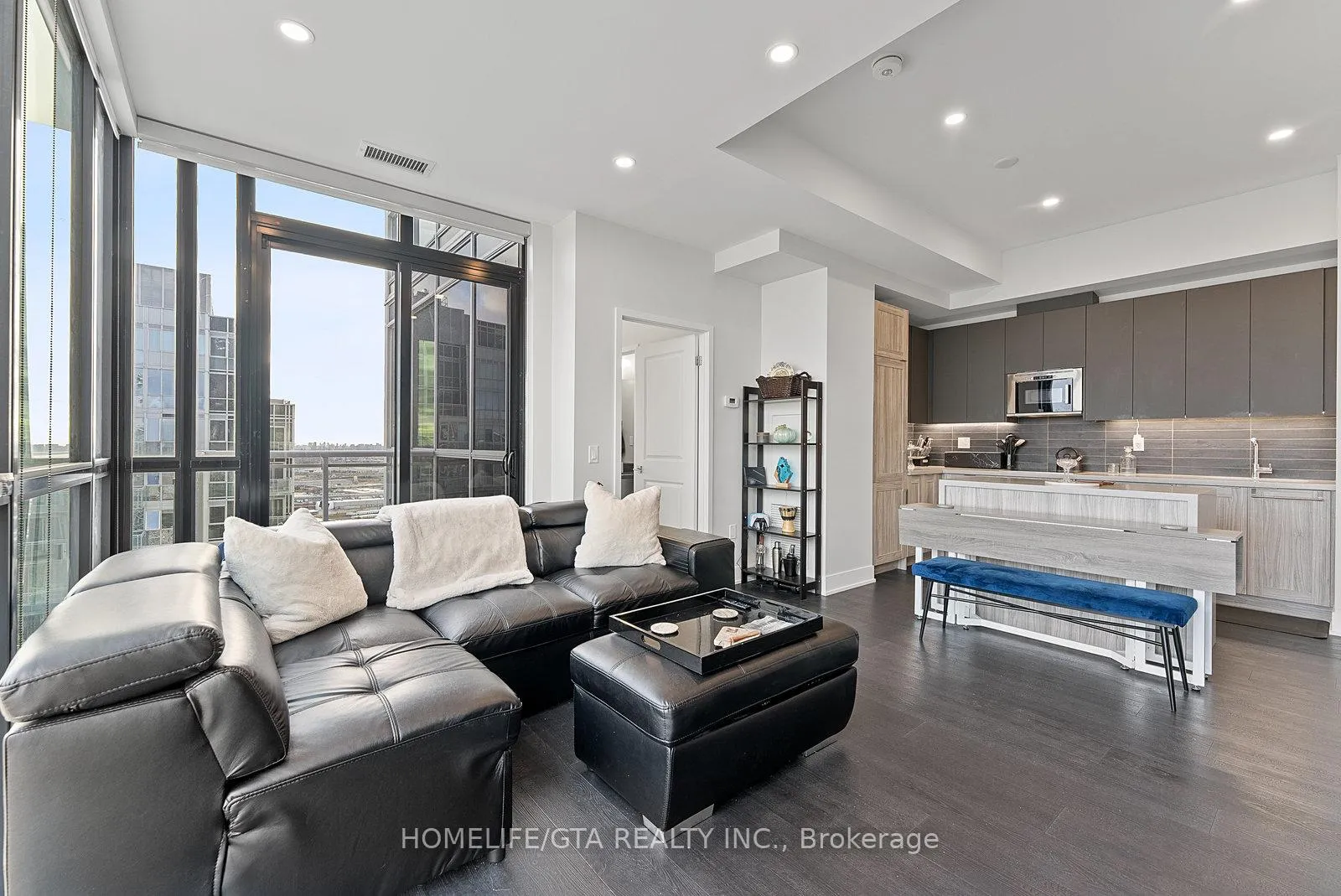 Photo 14 of Unit 3708, 2916 Highway 7, Vaughan, Concord — HOMEH
