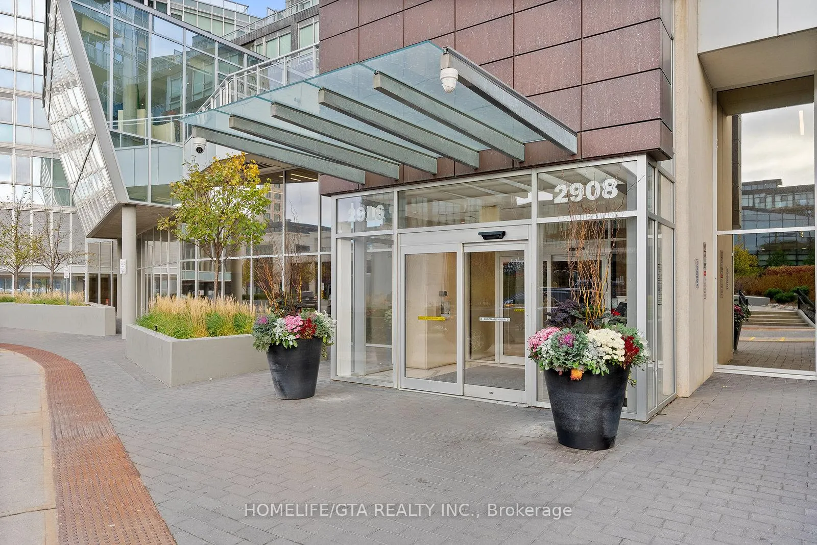 Photo 29 of Unit 3708, 2916 Highway 7, Vaughan, Concord — HOMEH