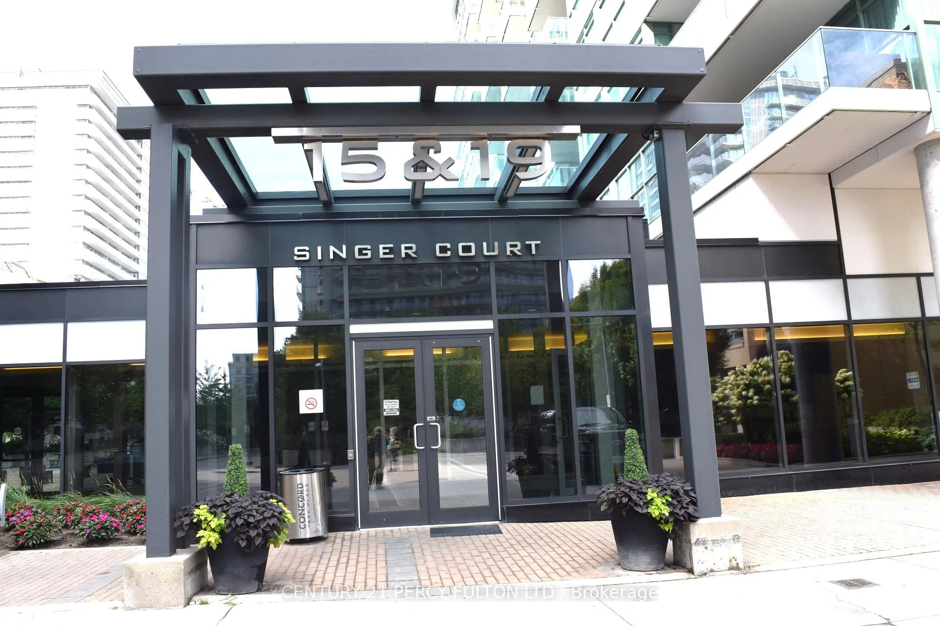 Front of Unit 910, 15 Singer Court