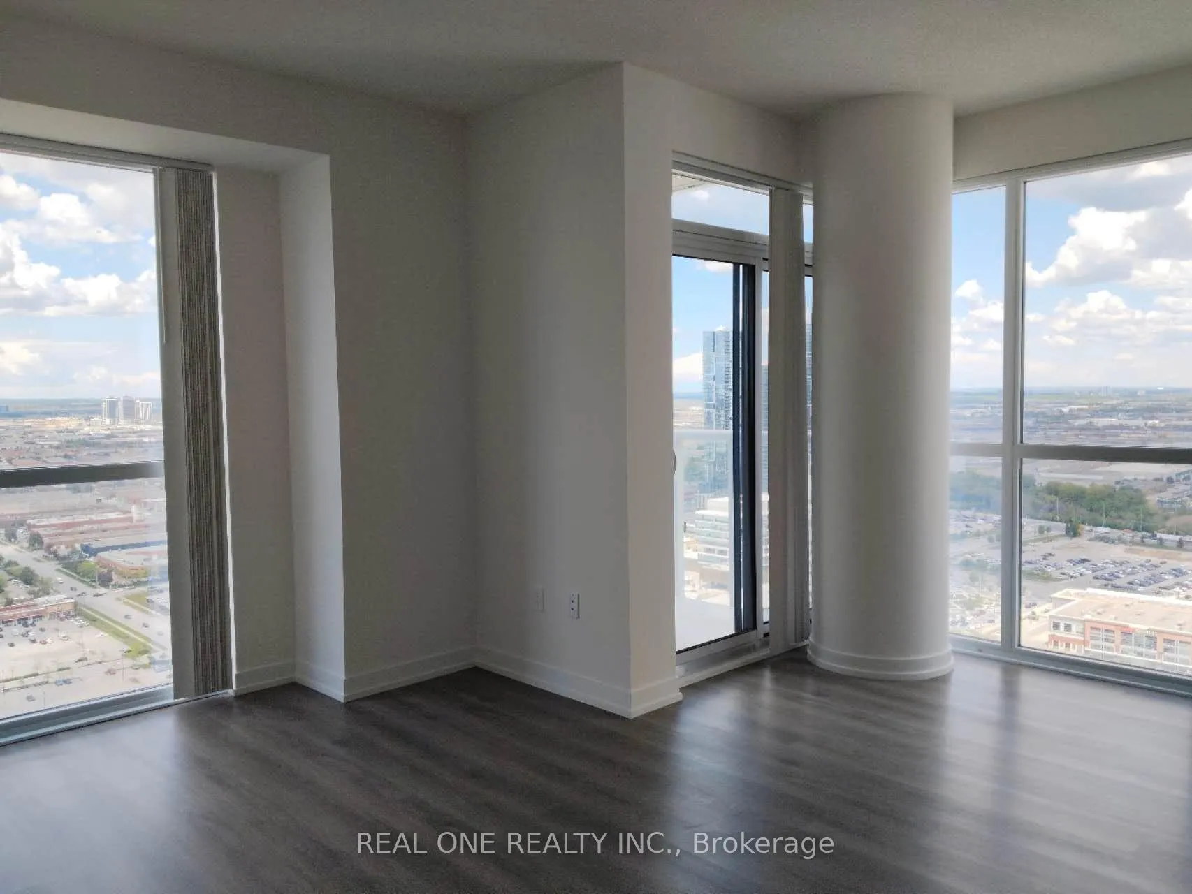 Photo 6 of Unit 3912, 225 Commerce Street, Vaughan, Vaughan Corporate Centre — HOMEH