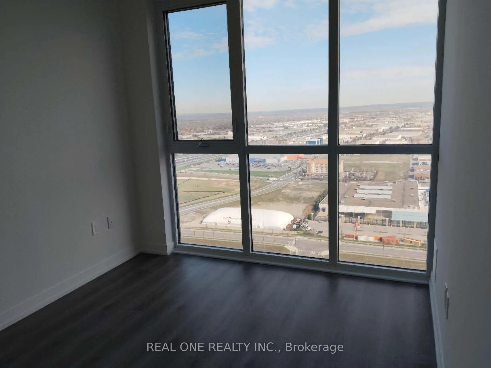 Photo 8 of Unit 3912, 225 Commerce Street, Vaughan, Vaughan Corporate Centre — HOMEH