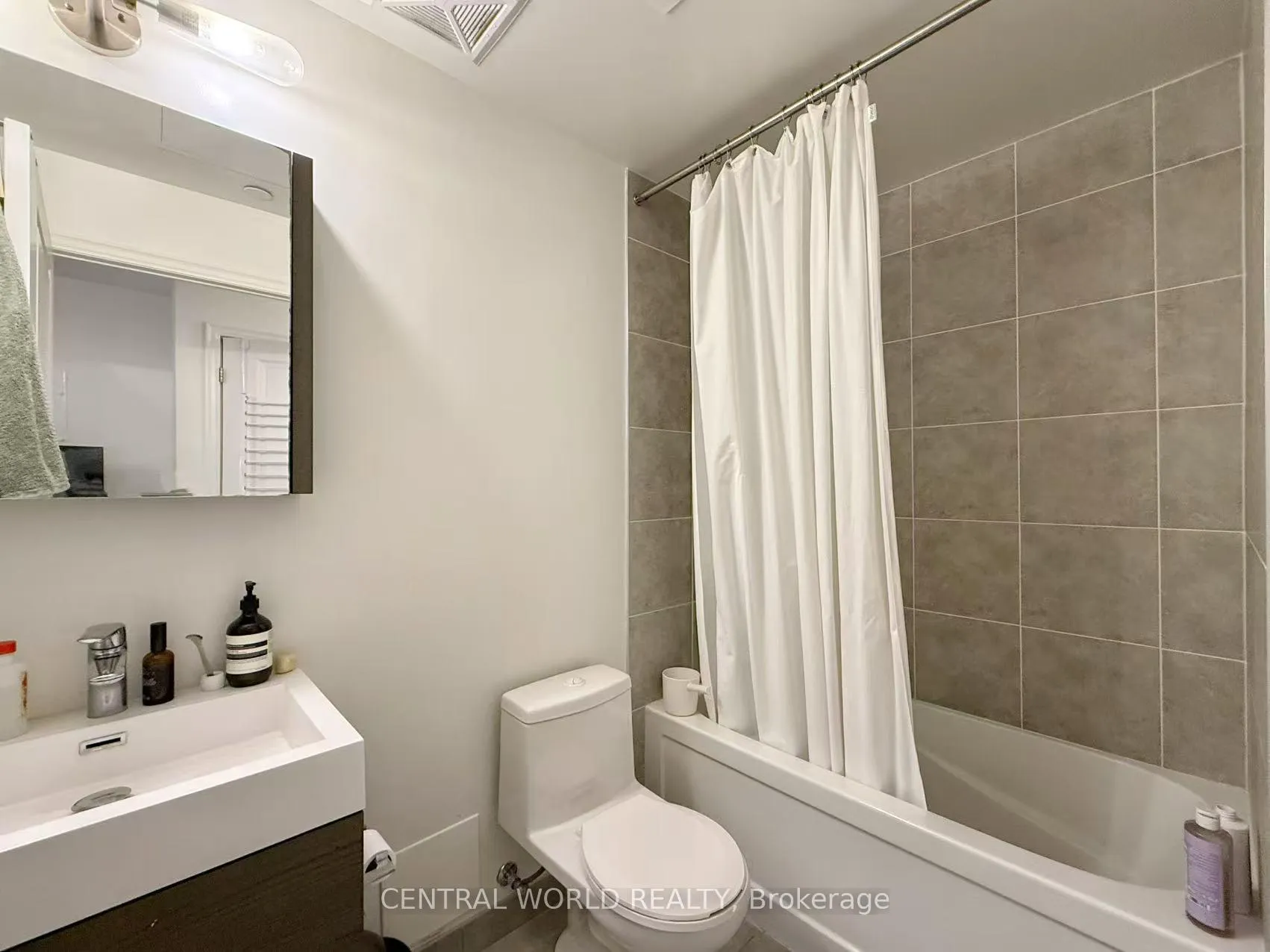 Photo 3 of Unit 1109, 10 Rouge Valley Drive W, Markham, Unionville — HOMEH