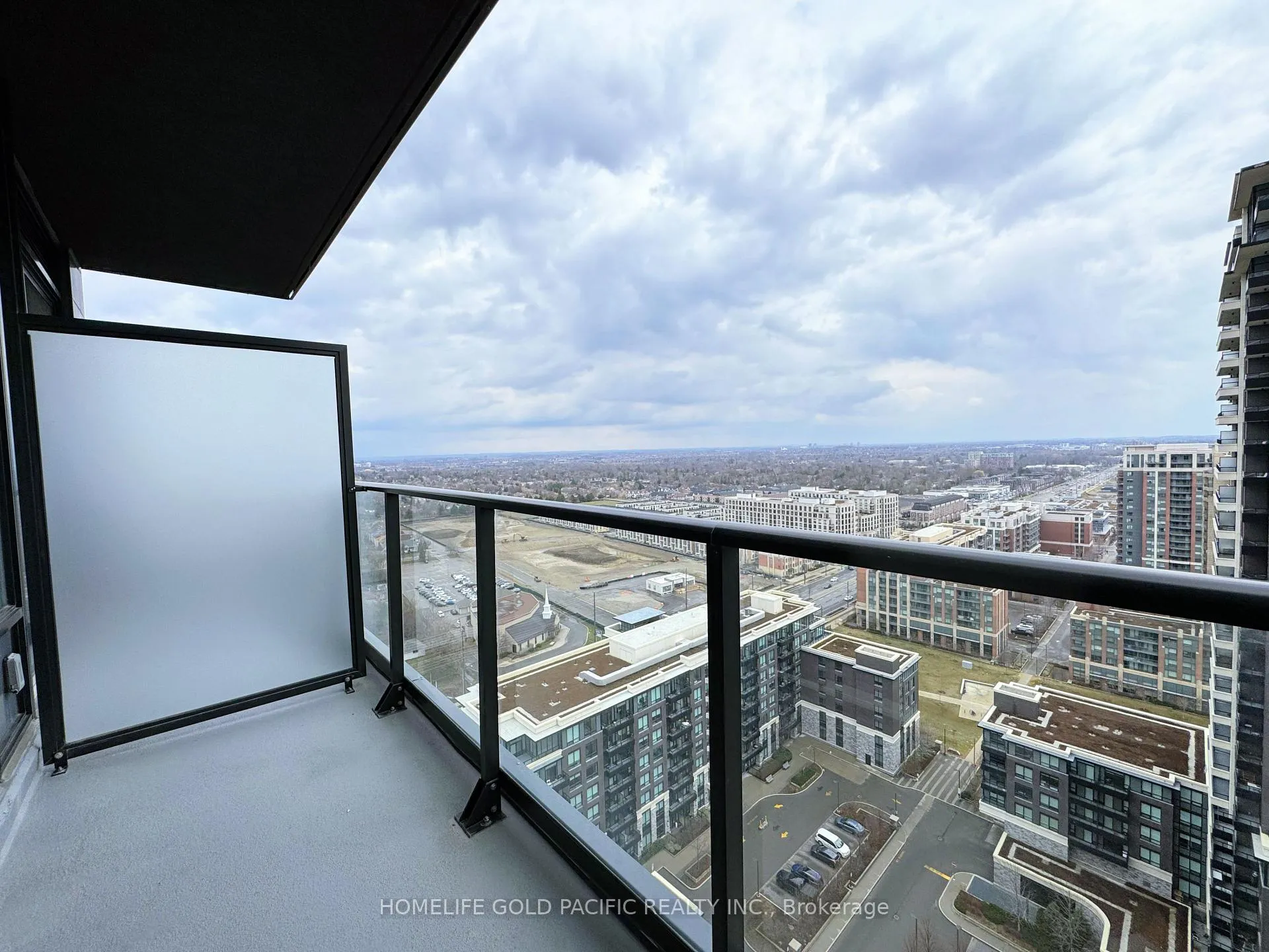 Photo 13 of Unit 2510, 18 Water Walk Drive, Markham, Unionville — HOMEH