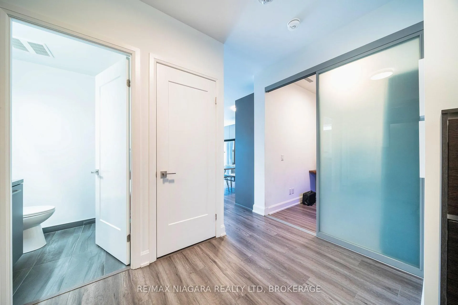 Photo 7 of Unit 105, 12 Gandhi Lane, Markham, Commerce Valley — HOMEH