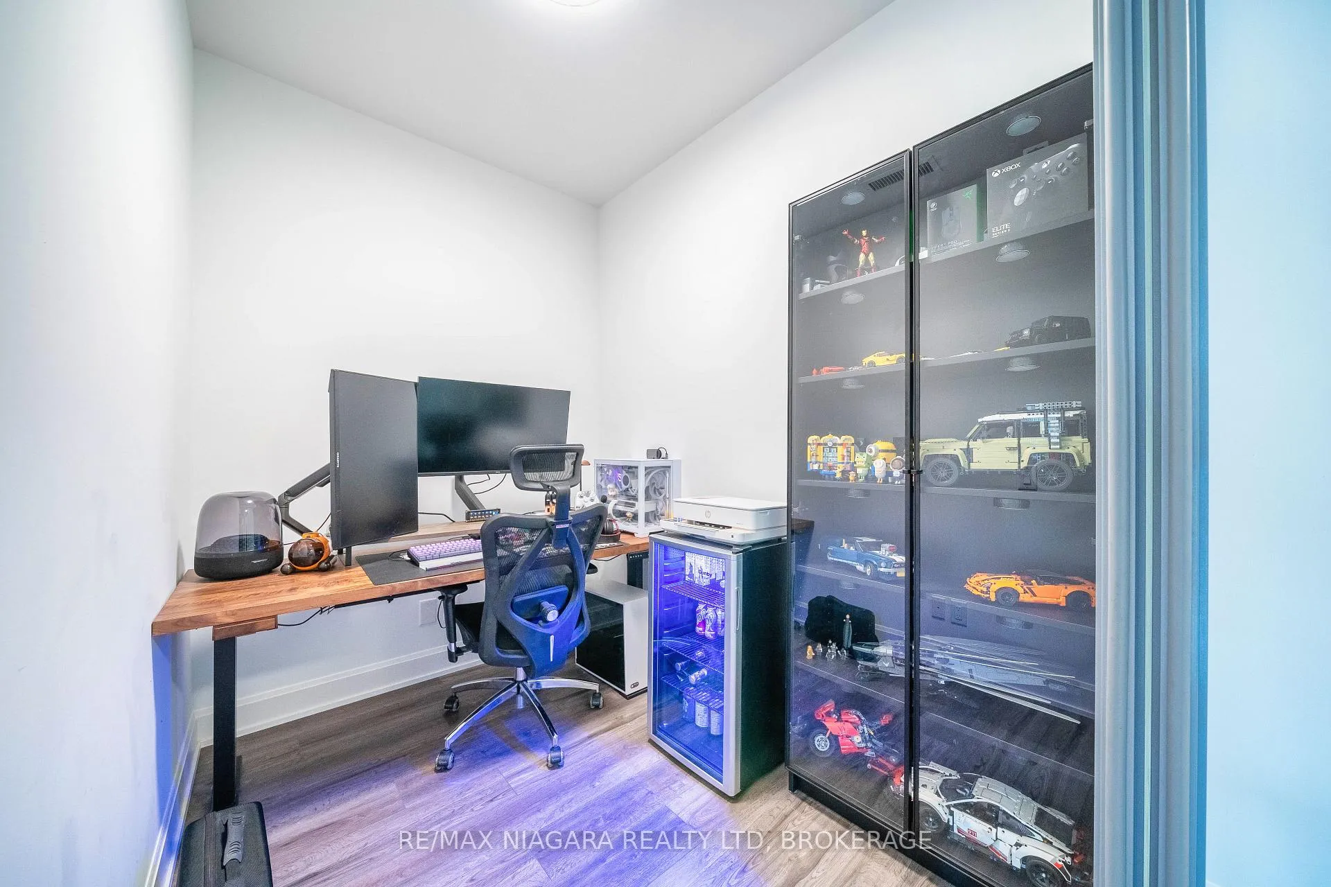 Photo 9 of Unit 105, 12 Gandhi Lane, Markham, Commerce Valley — HOMEH
