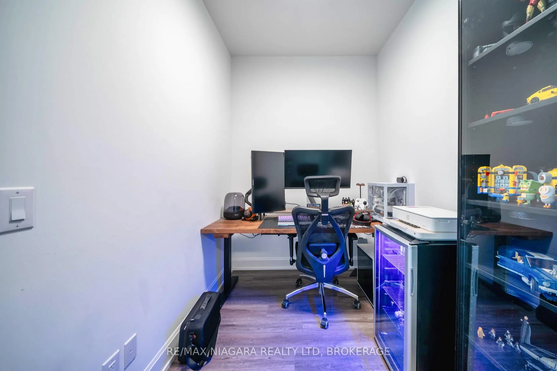 Photo 10 of Unit 105, 12 Gandhi Lane, Markham, Commerce Valley — HOMEH