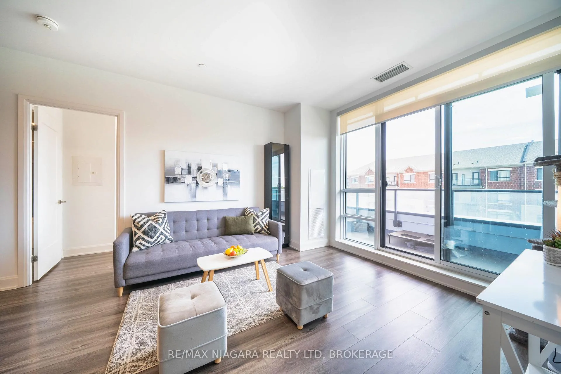 Photo 13 of Unit 105, 12 Gandhi Lane, Markham, Commerce Valley — HOMEH
