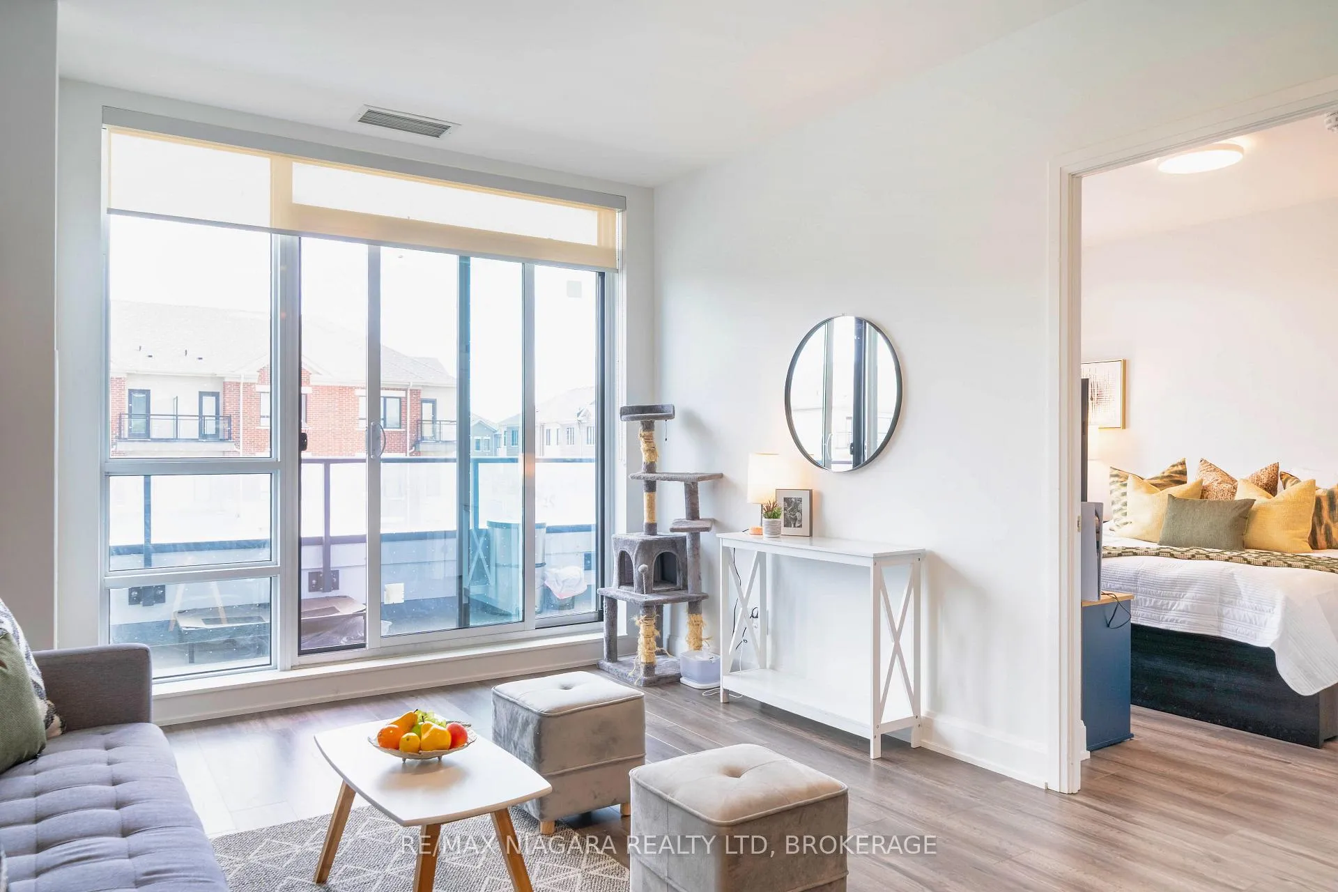 Photo 15 of Unit 105, 12 Gandhi Lane, Markham, Commerce Valley — HOMEH