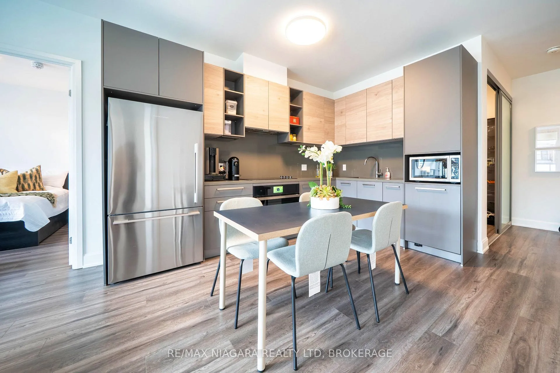 Photo 23 of Unit 105, 12 Gandhi Lane, Markham, Commerce Valley — HOMEH