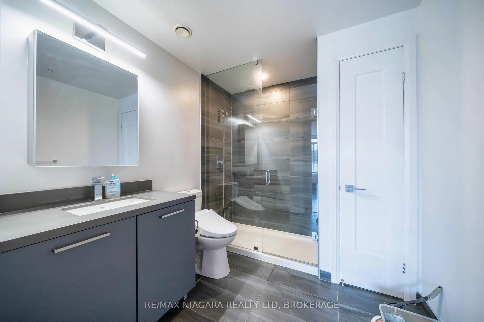 Photo 38 of Unit 105, 12 Gandhi Lane, Markham, Commerce Valley — HOMEH