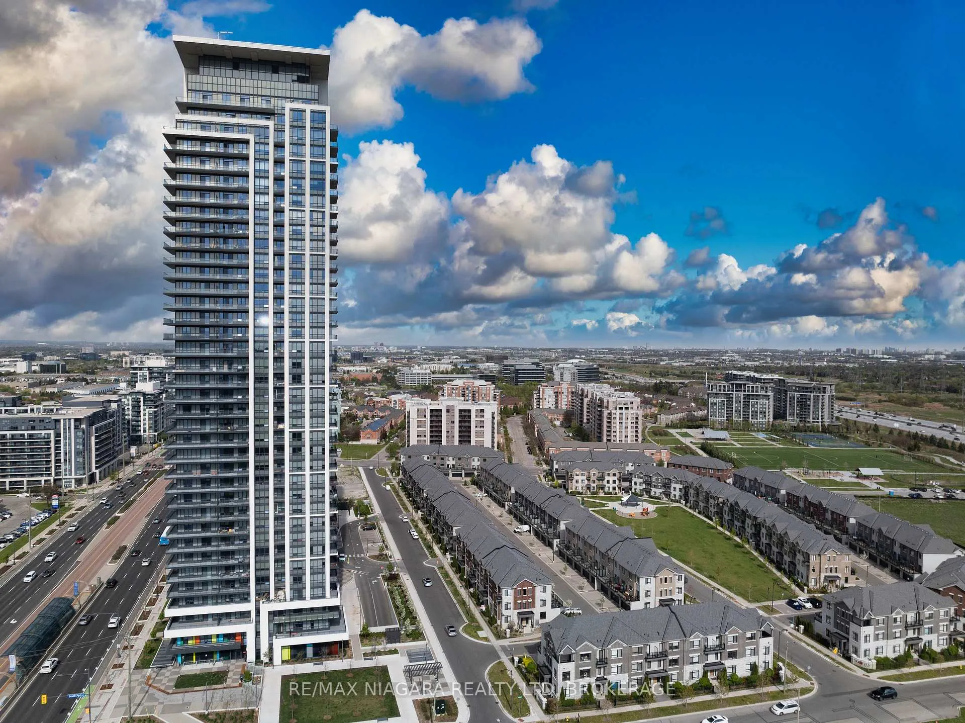 Photo 46 of Unit 105, 12 Gandhi Lane, Markham, Commerce Valley — HOMEH