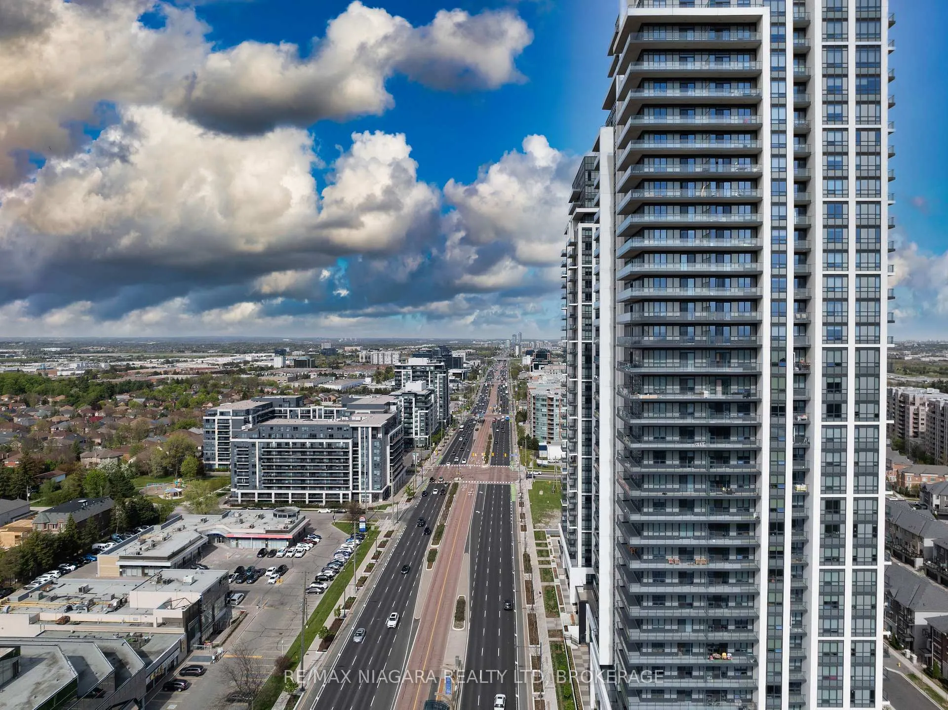 Photo 48 of Unit 105, 12 Gandhi Lane, Markham, Commerce Valley — HOMEH