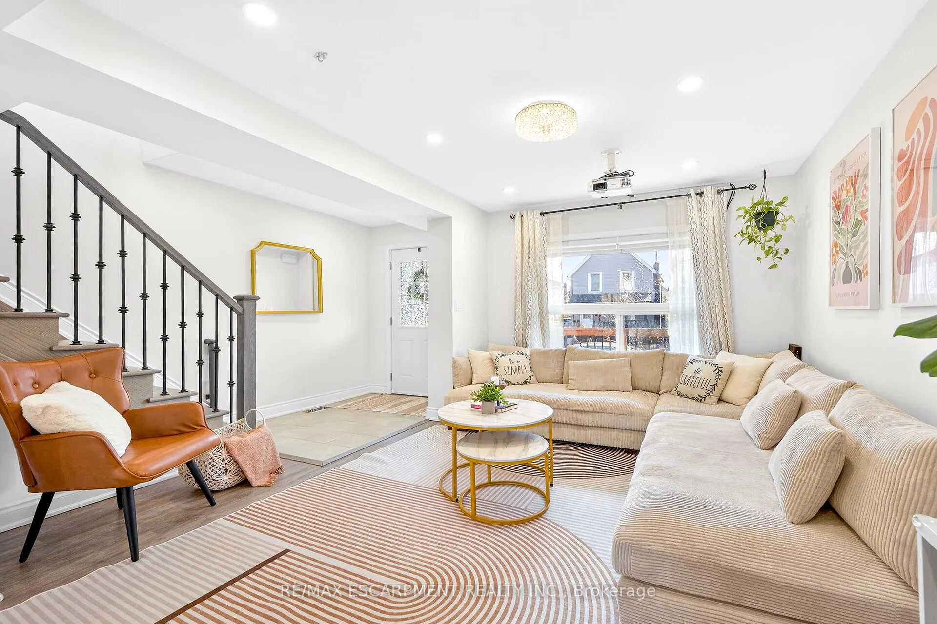 Photo 14 of 133 Avondale Street, Hamilton, Crown Point — HOMEH