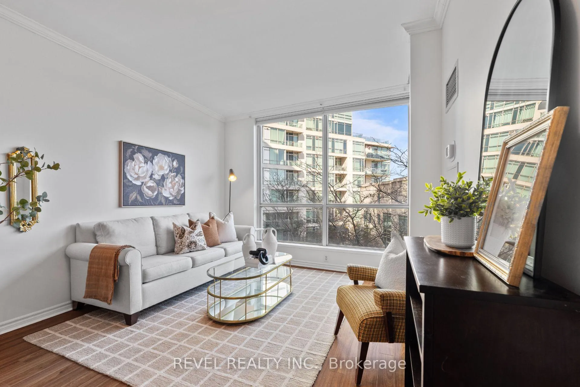 Photo 9 of Unit 303, 5 Marine Parade Drive, Etobicoke, Mimico — HOMEH