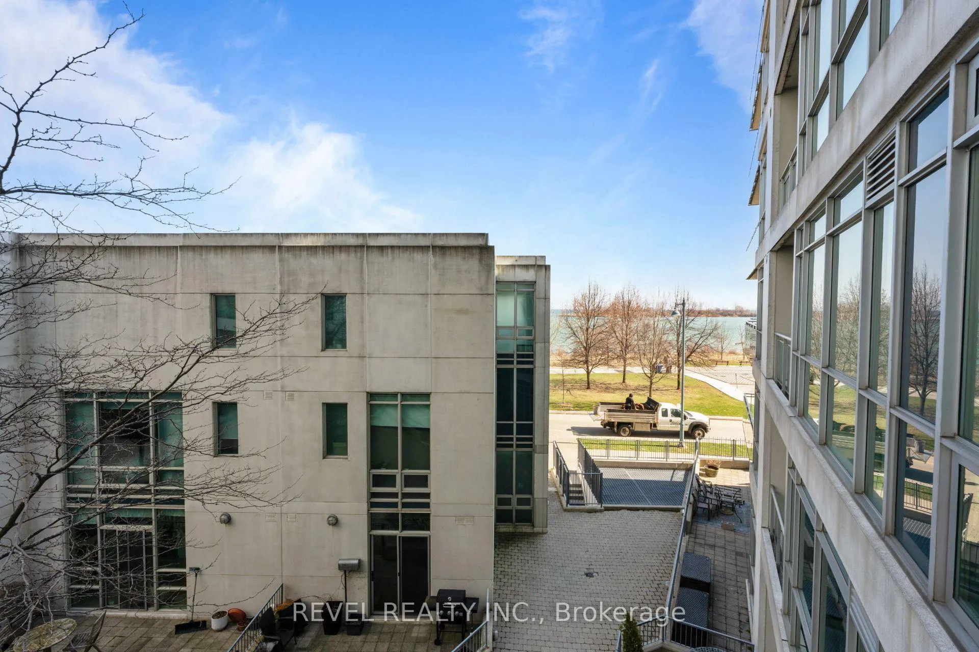 Photo 24 of Unit 303, 5 Marine Parade Drive, Etobicoke, Mimico — HOMEH