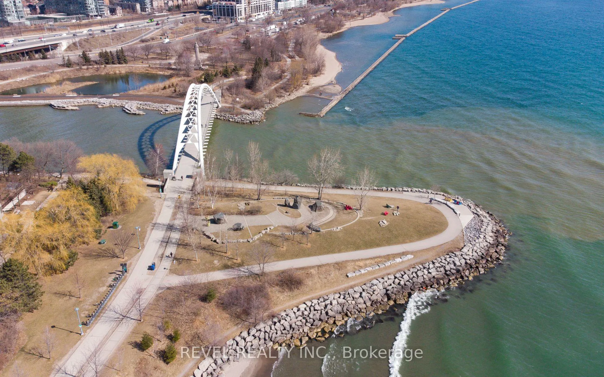 Photo 36 of Unit 303, 5 Marine Parade Drive, Etobicoke, Mimico — HOMEH