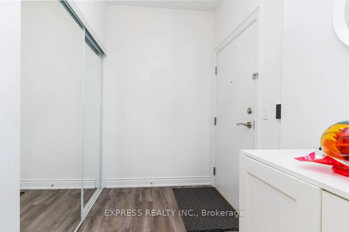 Photo 12 of Unit C203, 38 Cedarland Drive, Markham, Unionville — HOMEH