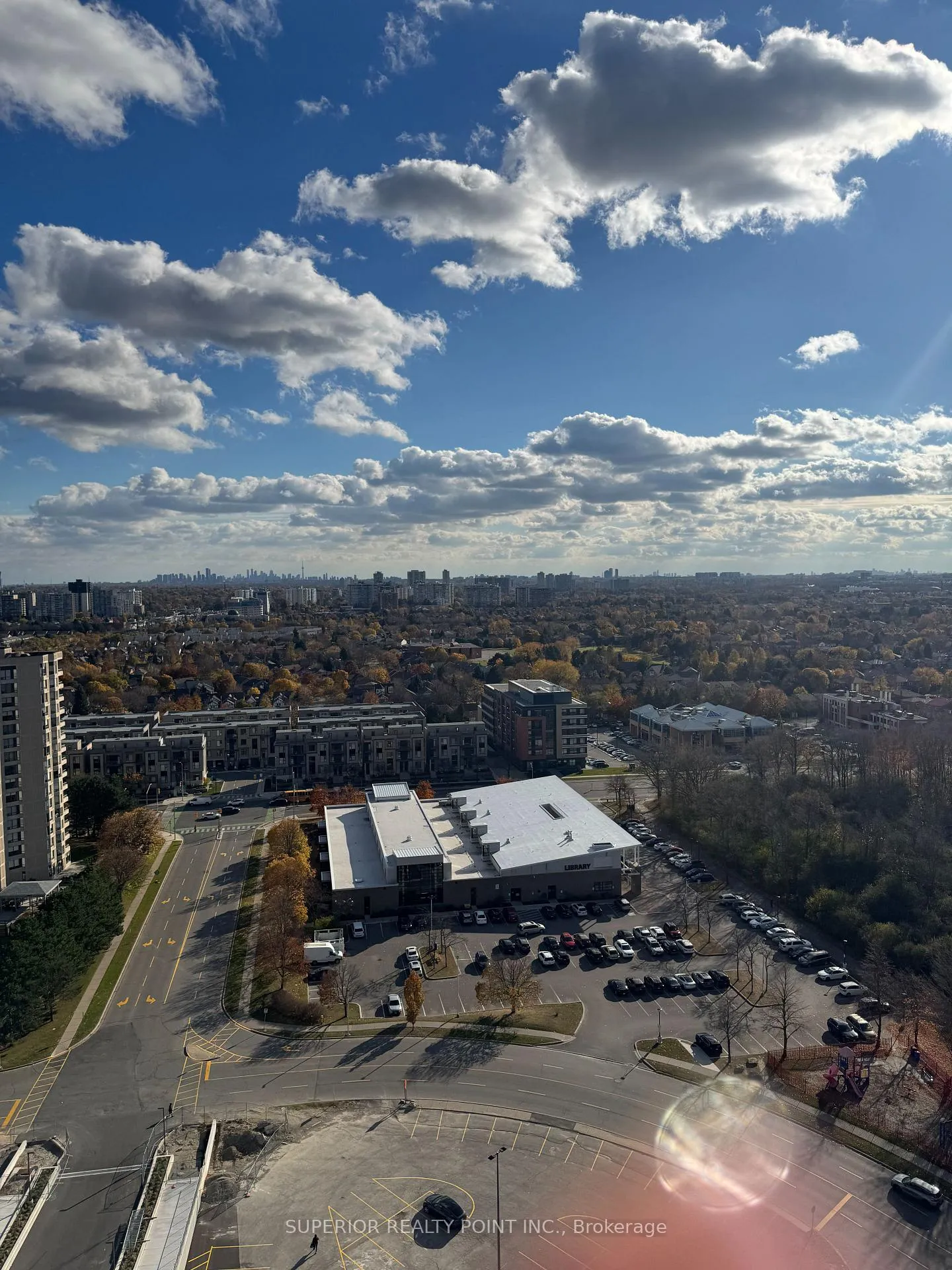 Photo 15 of Unit 1905, 30 Upper Mall Way, Vaughan, Brownridge — HOMEH